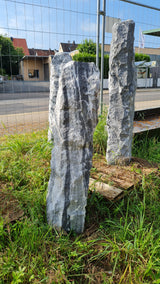 Icy Blue Monolithen Findlinge