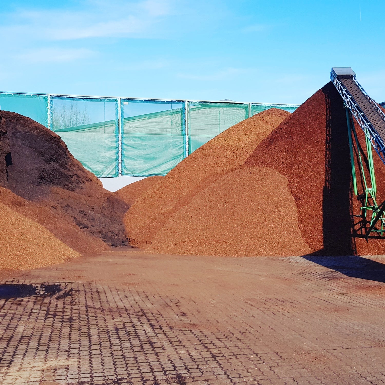 1 m³ (1000l) Rindenmulch / Rindenhumus loses Material auf Anfrage