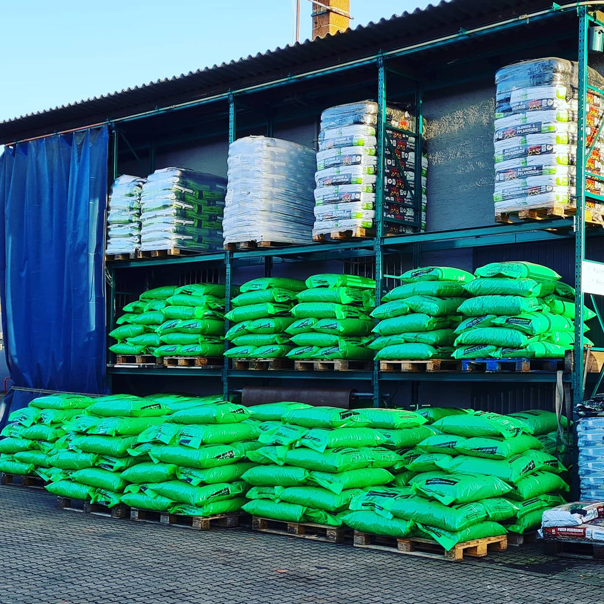 1 Palette (1200l) 15 X 80l Rindenmulch 10/40mm versandkostenfrei geliefert